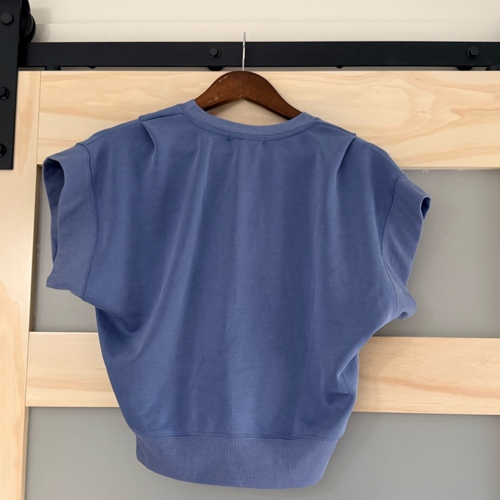 Gibsonlook Soft Cloud Scuba Luxe Short Sleeve Sweatshirt Top Blue NWT Small - Picture 2 of 5